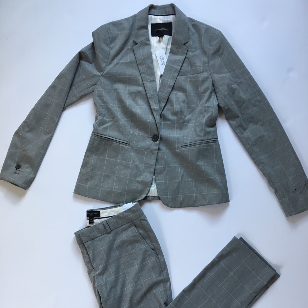 Banana Republic / Grey Pant Suit